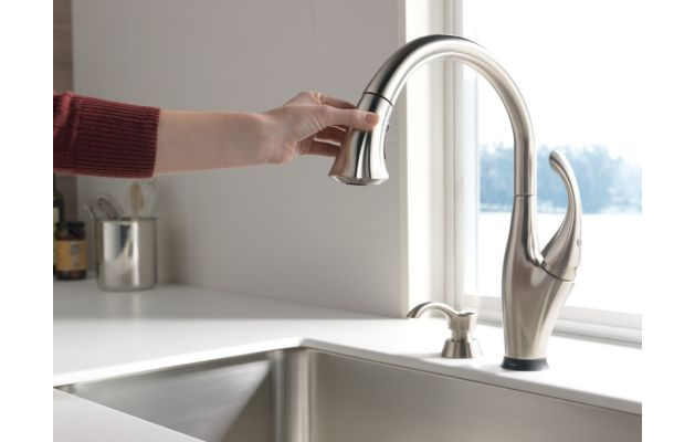 Addison® Kitchen Collection | Delta Faucet